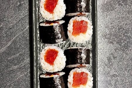 Маки ролл с тунцом