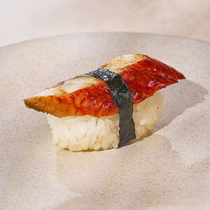 Суши с угрем