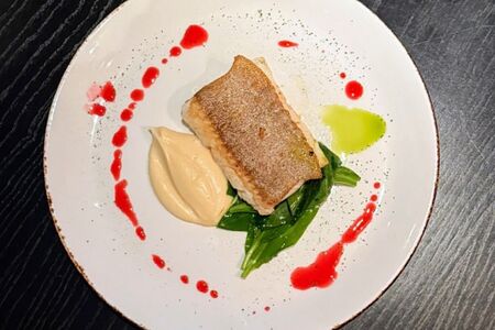 Палтус с пюре из сельдерея