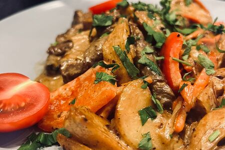 Жаркое с курицей