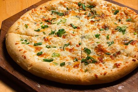 Пицца 4 сыра 