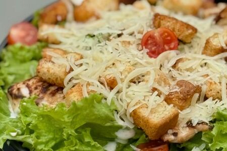 Цезарь с курицей