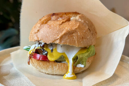 Сырный бургер