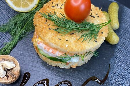 Бургер с креветкой