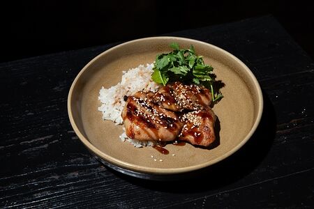Цыпленок Терияки на рисе Тонкацу