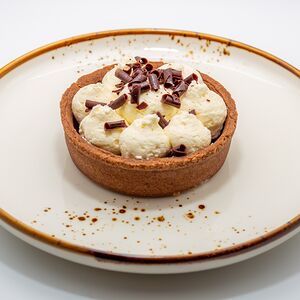 Тарталетка с вишней и шоколадом