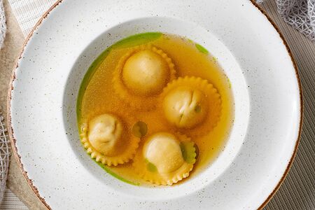 Бульон с Равиоли куриными