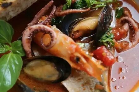 Суп из морепродуктов