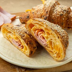 Круассан с ветчиной и сыром