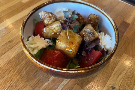 Салат с жареными баклажанами