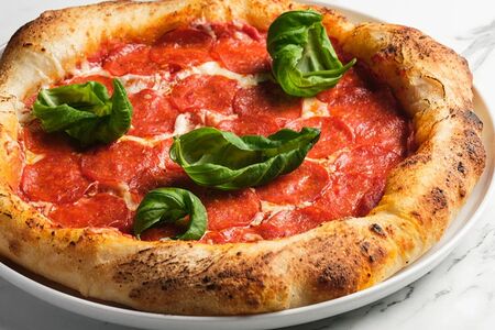 Пицца пеперони