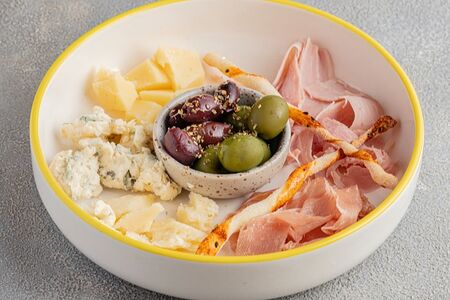 Сет закусок к вину 