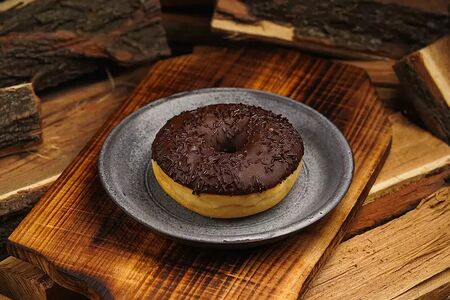 Донат шоколад