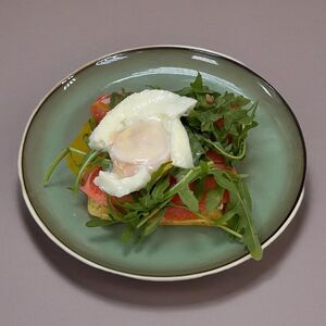 Вафли с яйцом пашот