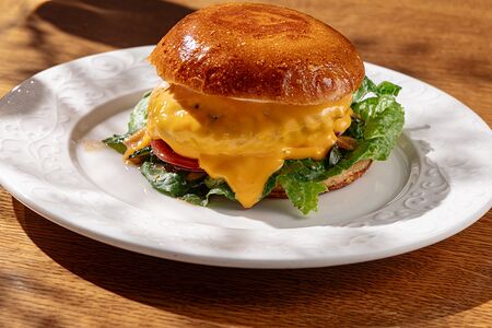 Бургер Avocado Queen 