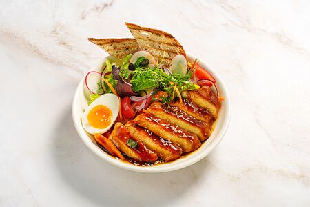 Салат в азиатском стиле