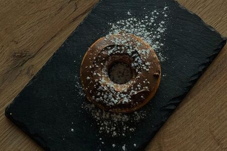 Пончик с шоколадом