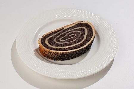 Маковый рулет