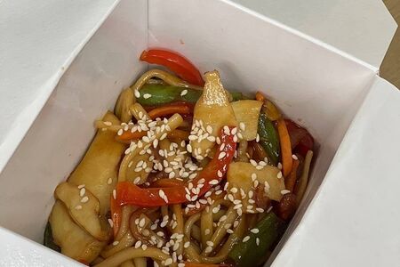 Wok овощной с грибами