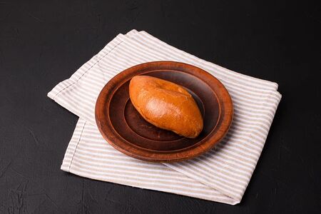 Пирожок с курицей и шпинатом