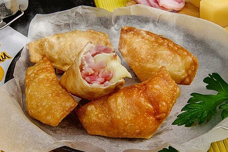 ЧебурекМи с ветчиной и сыром 