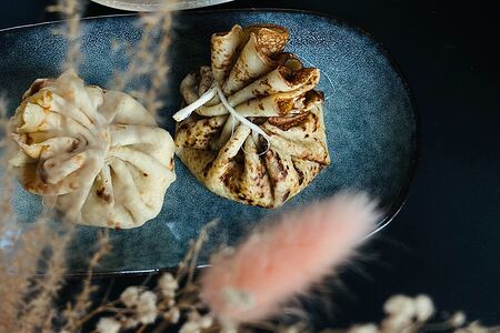 Блины с базиликом и сулугуни 