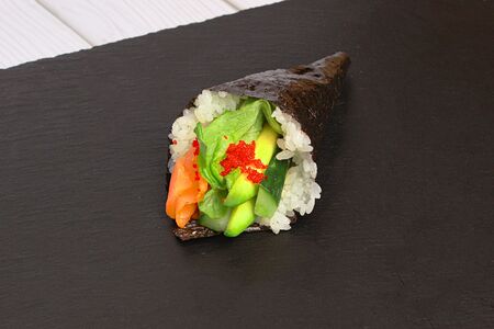 Темаки с лососем