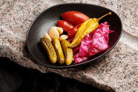 Соленья маринованные