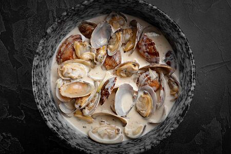 Вонголе в сливочном соусе  Блю-чиз