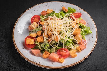 Цезарь с форелью