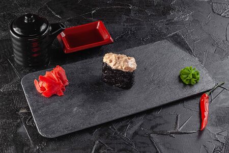 Спайси Эби Гункан