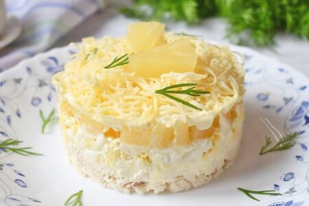 Курица с ананасом