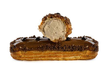 Эклер с шоколадом