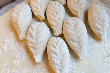 Вареники с вишней