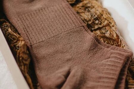 Шоколадные носки прикольная плитка шоколада на 23 февраля из молочного шоколада