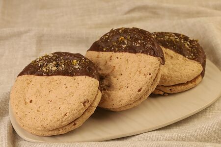 Амаретти с шоколадом