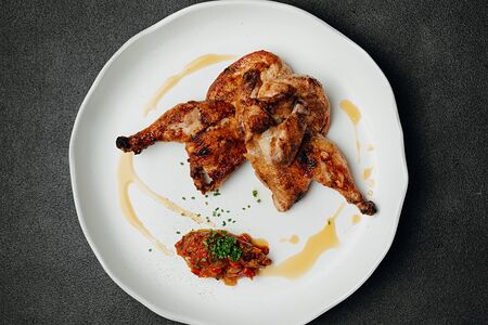 Запечённый цыплёнок с кукурузой гриль