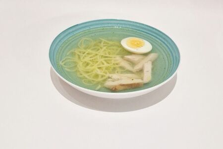 Куриный бульон с домашней лапшой