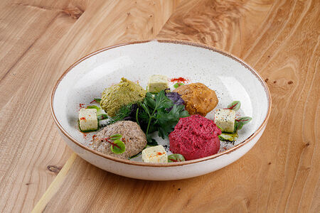 Ассорти пхали