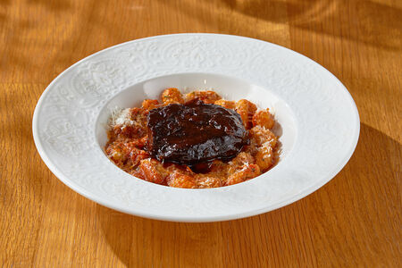 Ньокки с телячьими щечками