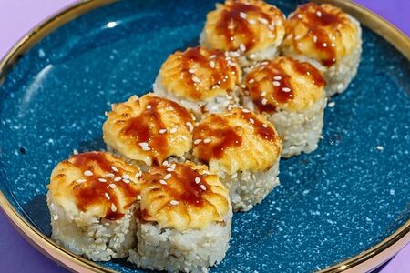 Запеченный ролл Сырный Лосось