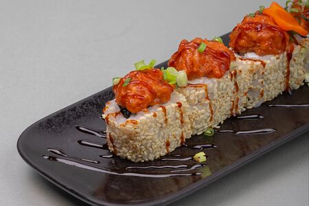 Магуро авокадо урамаки