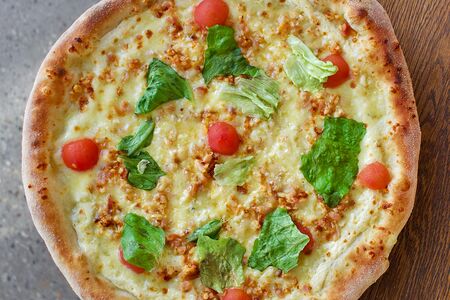 Пицца Чезаре с куриным филе