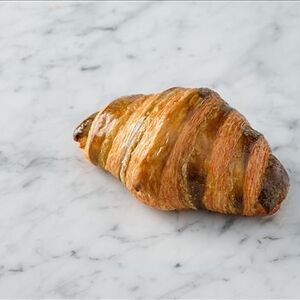 Фисташковый круассан с марципаном