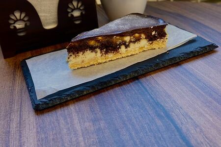 Тортик Шоколадно-ореховый с солёной карамелью 