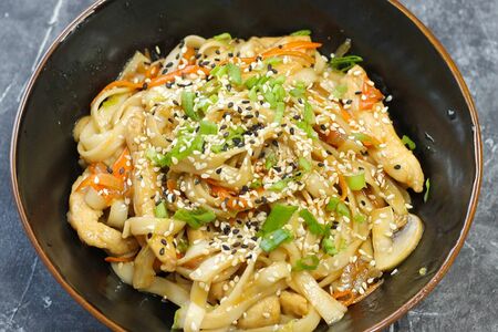 Удон с овощами