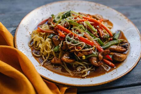 Лапша Вок с курицей Новинка