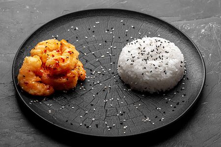 Рис с креветкой в кисло-сладком соусе