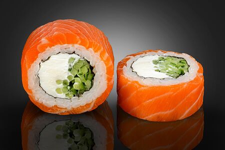 Филадельфия Премиум с огурцом 