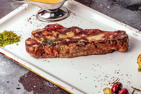 Стейк Нью-Йорк